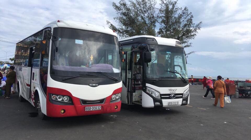 Xe du lịch không có rèm che nắng sẽ bị phạt đến 5 triệu đồng